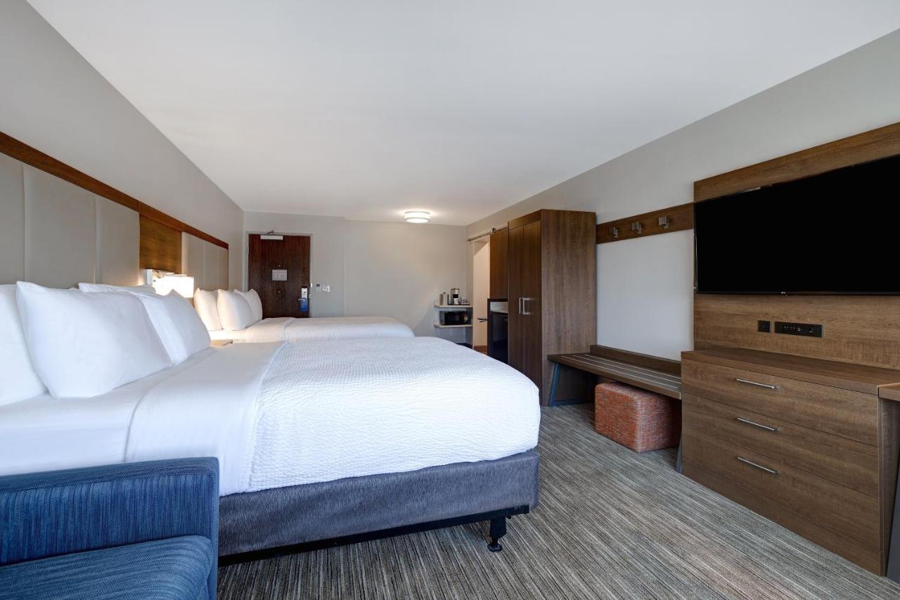 Holiday Inn Express & Suites - Brighton, An Ihg Hotel Extérieur photo